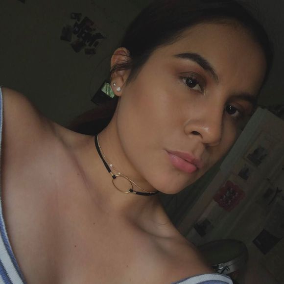 Meet your Posher, Marcela - Picture 1 of 1